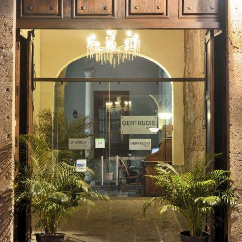 Gertrudis Hotel 모렐리아 외부 사진